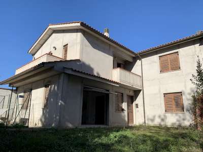 Villa bifamiliare Castelfidardo